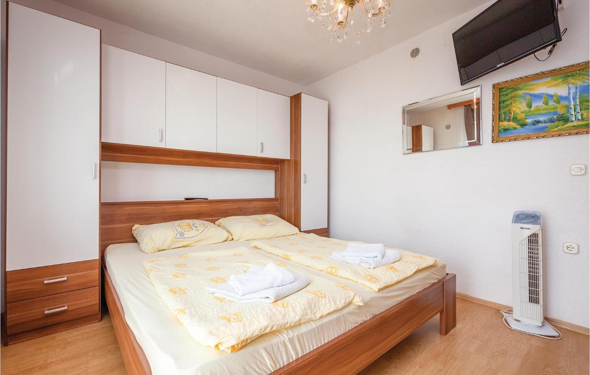 Stunning Apartment In Crikvenica With Wifi Экстерьер фото